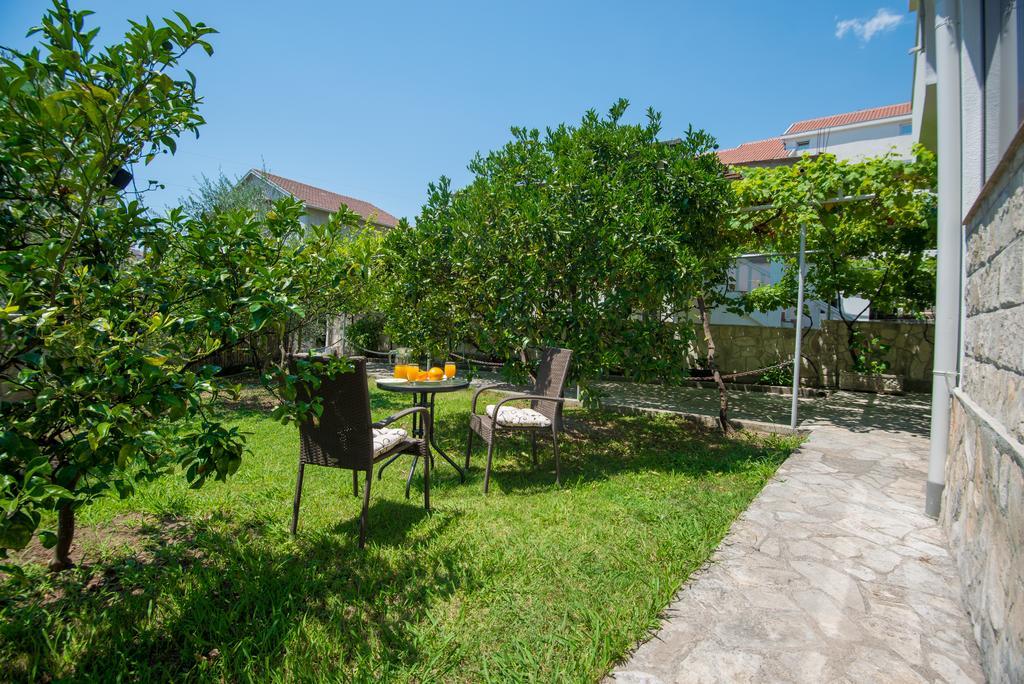 Apartmani Krgusic Teodo Esterno foto